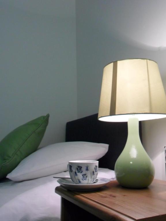 Stag Coach House Hotel Carmel Szoba fotó